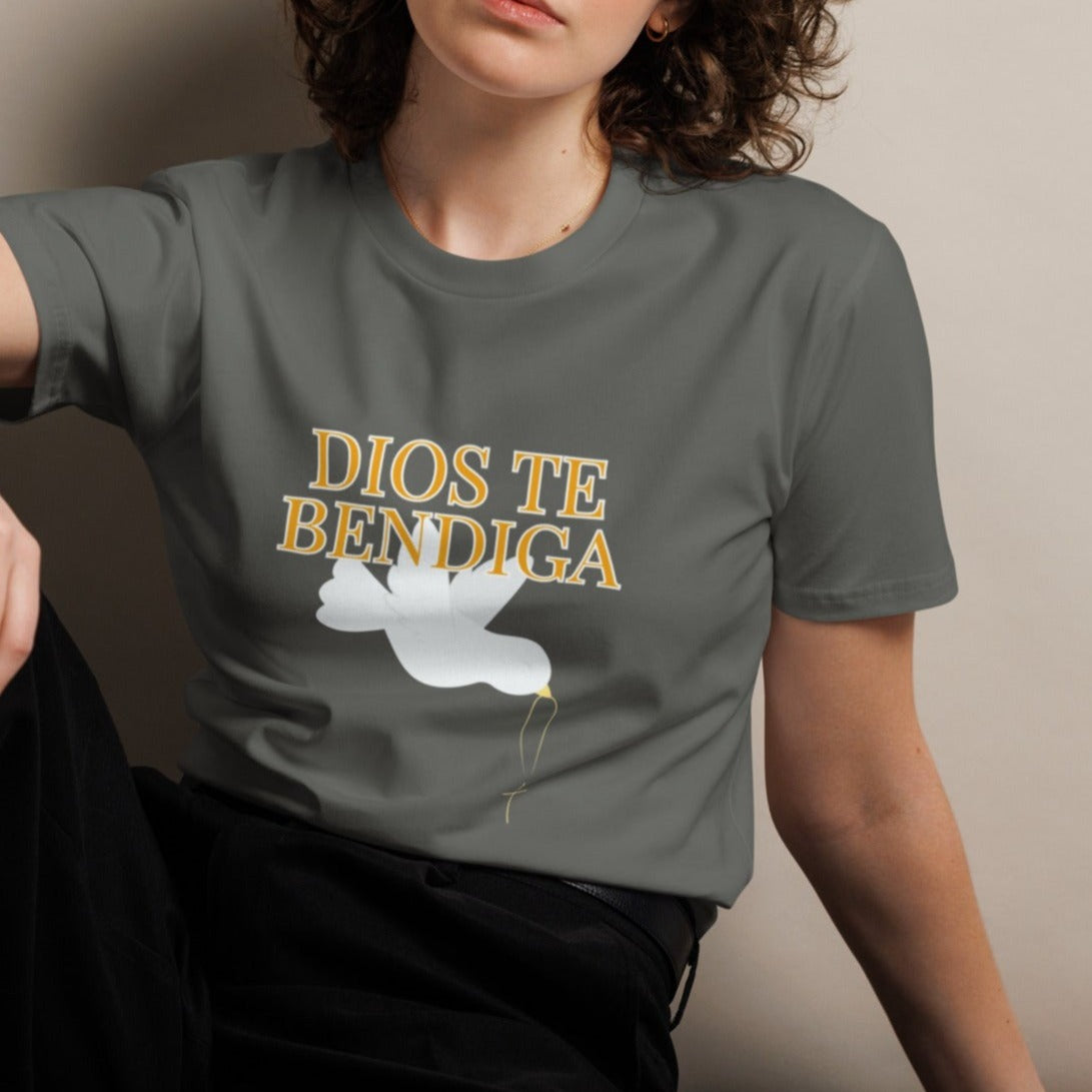 Esi Unisex Classic T-shirt. "DIOS TE BENDIGA" or "GOD BLESS YOU" IN SPANISH. Choose from 3 colors.