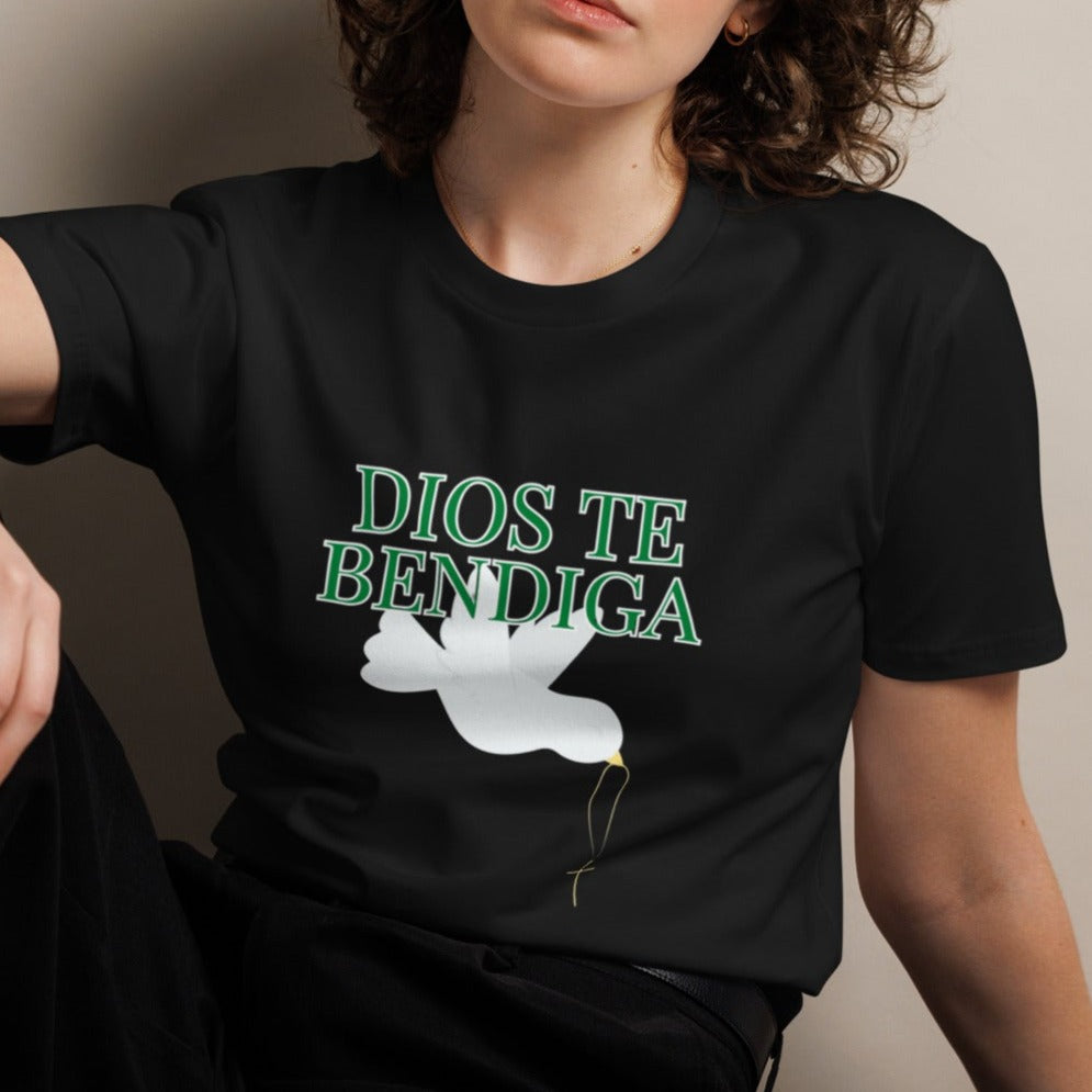 Esi Unisex Classic T-shirt.  "DIOS TE BENDIGA" or "GOD BLESS YOU"  IN SPANISH.  Choose from 3 colors.