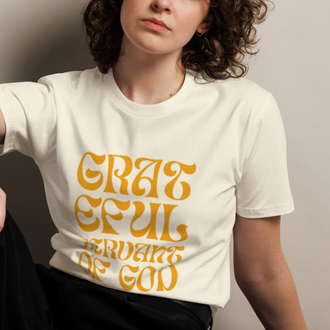 Gwyn Classic T-shirt.   "GRATEFUL SERVANT OF GOD"  Choose from 5 colors.